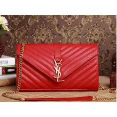 YSL Střední monogramová brašna z prošívané kůže s červeným zrnitým pudrovým vzorem