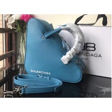 Balenciaga Trojúhelníková cestovní taška S Modrá 18062558