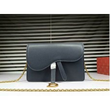 Kožená psaníčka Dior Saddle Calfskin v tmavě modré barvě d66201