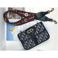 Modrá kabelka přes rameno Dior Dioraddict m5036c