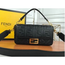 Fendi Baguette z jehněčí kůže, černá