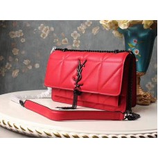 Saint Laurent Jamie Medium Carré Rive v červené barvě Clafskin