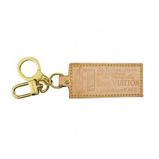 Přívěsek na klíče Louis Vuitton s štěstěnou z přírodní hovězí kůže