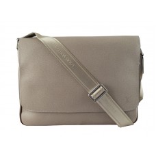 Louis Vuitton Taiga kůže Roman Mm Polaire
