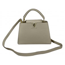 Kabelka Louis Vuitton Capucines BB krémová