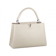 Kabelka Louis Vuitton Capucines Mm v šedobílé barvě