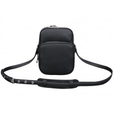 Louis Vuitton Taurillon Leather Amazone 22 Černá