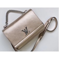 Kabelka Louis Vuitton Lockme II Bb Gold m54845