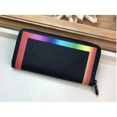 Kožená peněženka Louis Vuitton Taiga Zippy s vertikálním barevným lemováním, černá m30569